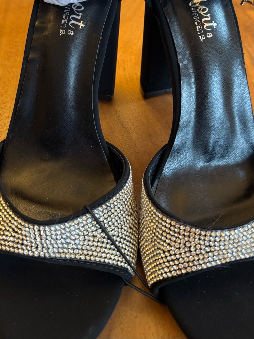 Embellished Black Open-Toe Heels with Rhinestone Detail